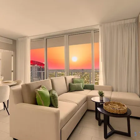 Bayview Luxury: 3Br Pools Oceanfront Amenities Apartamento
